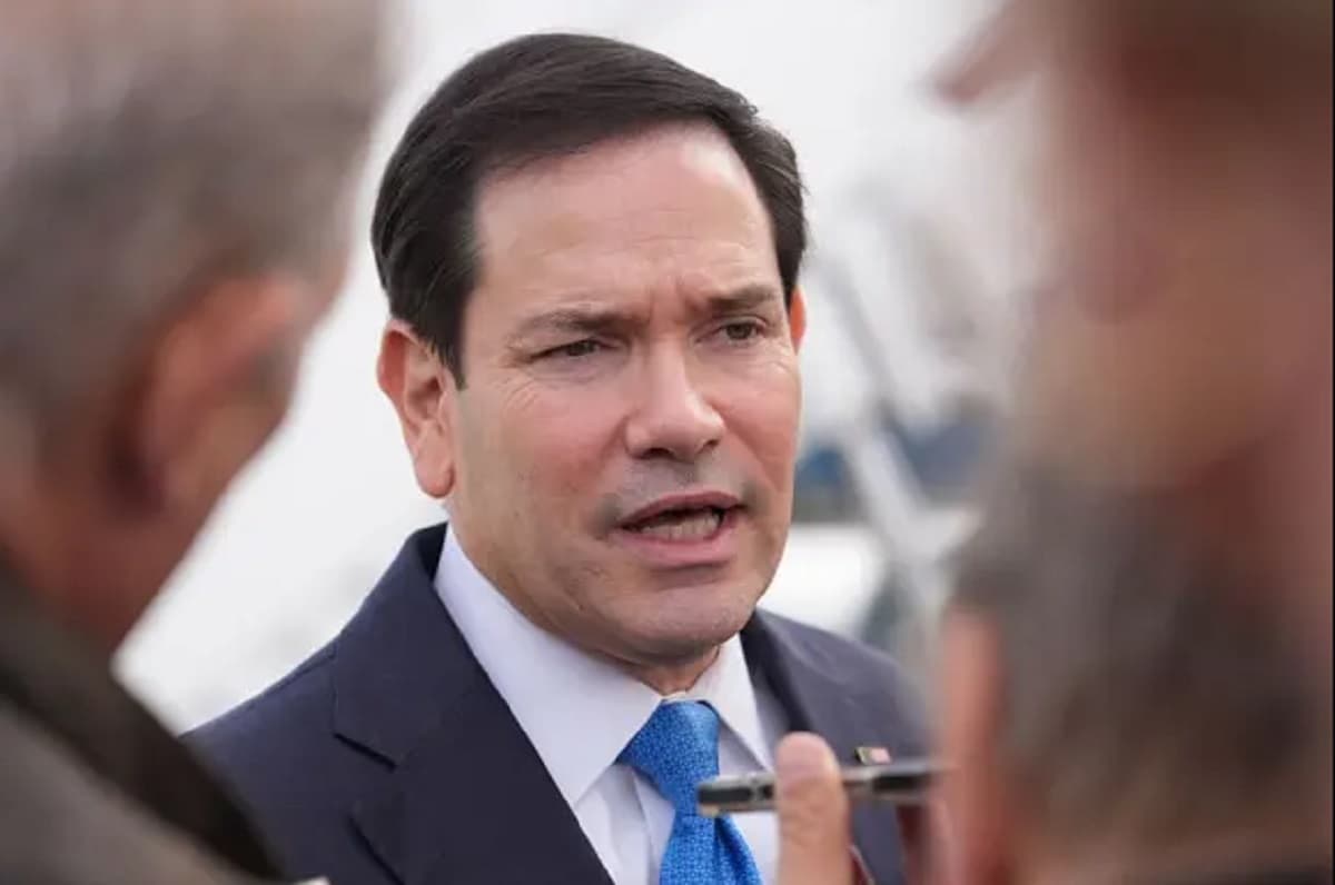 Marco Rubio niega una "pausa" en el intercambio de información con Ucrania