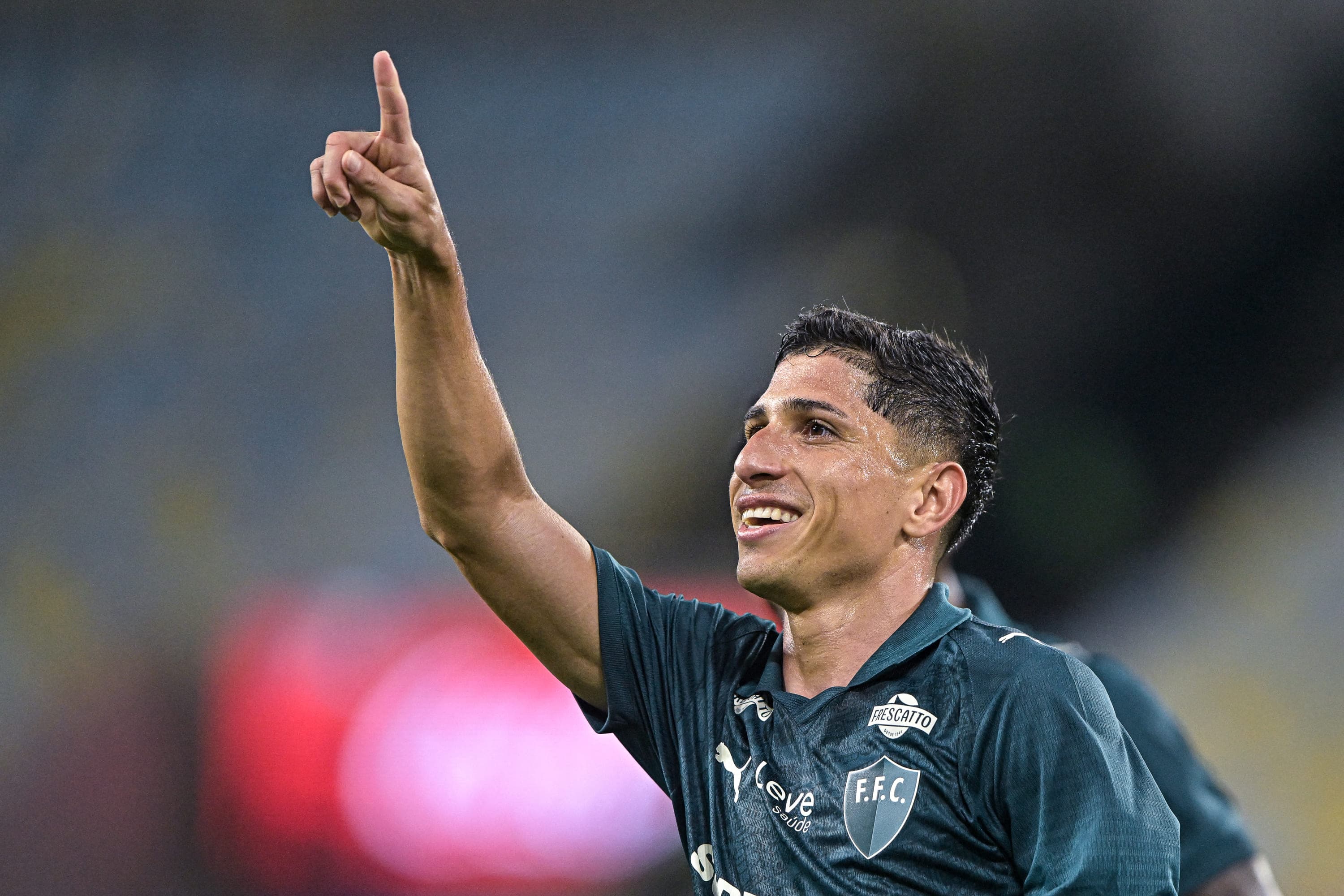 Jefferson Savarino anota con Fluminense el primer triplete de su carrera