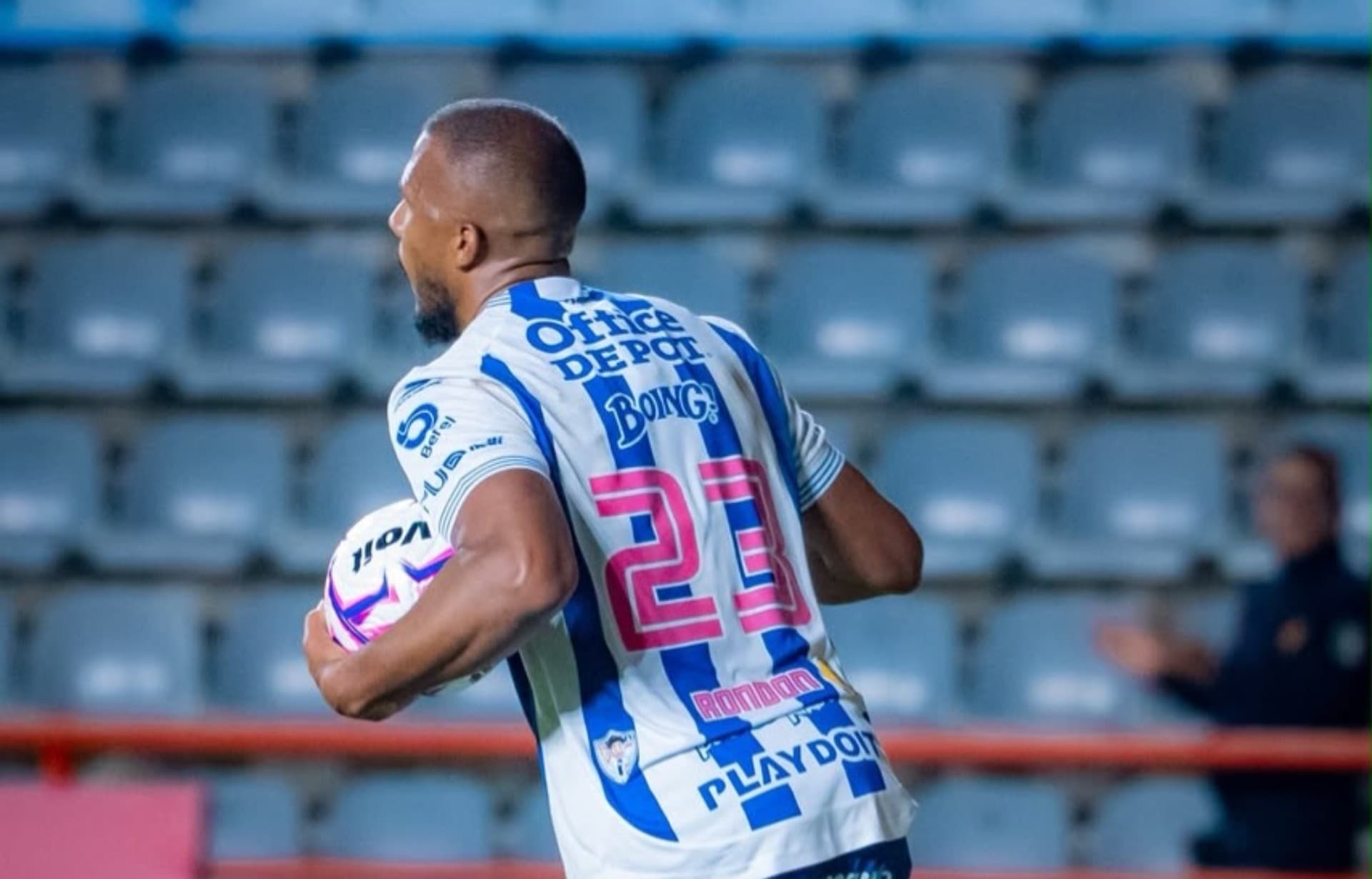 Salomón Rondón sigue imparable; le da empate a Pachuca con Necaxa