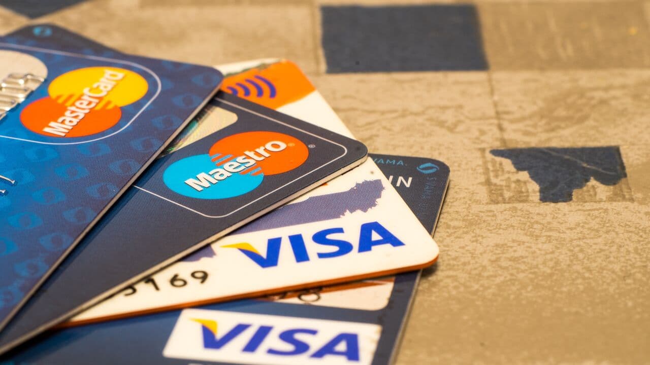 China da luz verde a Visa para preparar su entrada en el negocio de las tarjetas bancarias