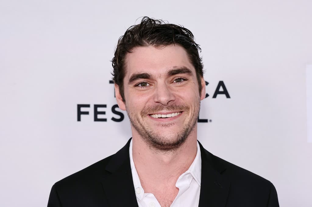 Elenco de Breaking Bad despide a RJ Mitte