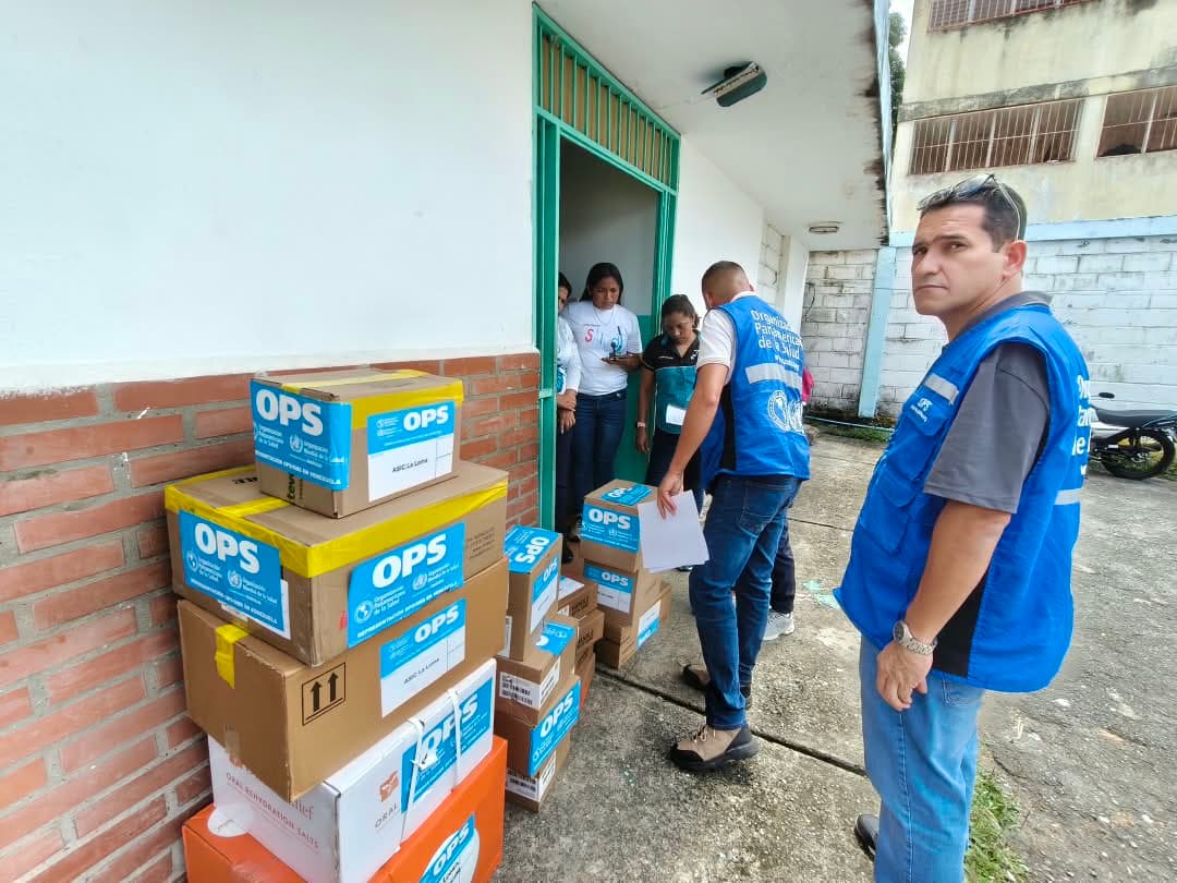 La OPS/OMS entregó medicamentos e insumos médicos en centros de salud de La Guaira y Miranda