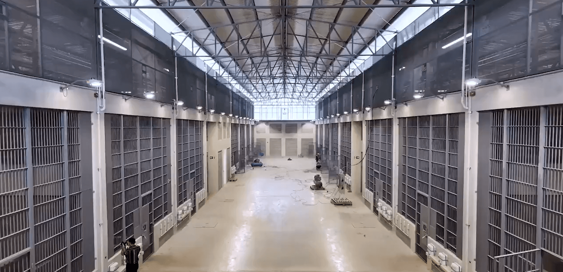 Costa Rica inaugura el Cacco, prisión de máxima seguridad inspirada en el modelo de Bukele