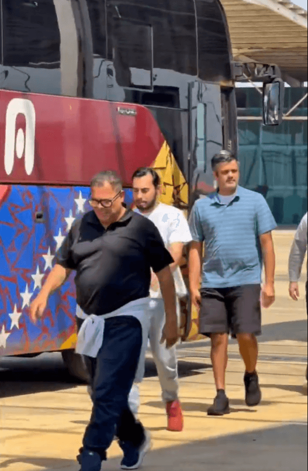 Dos vuelos procedentes de EE UU arriban a Venezuela con 305 migrantes deportados