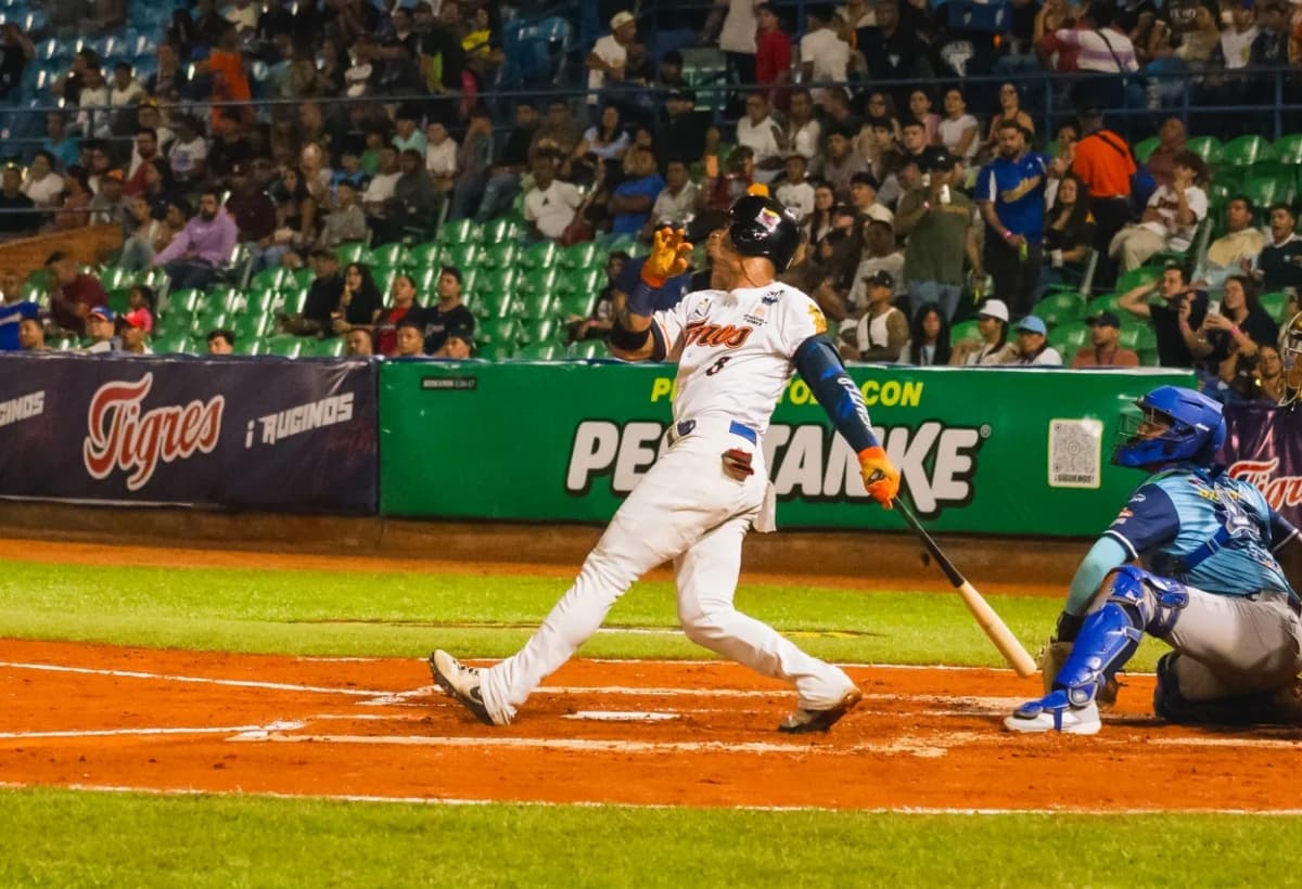 Tigres aplastó a Magallanes con dos jonrones de un inspirado Gorkys Hernández