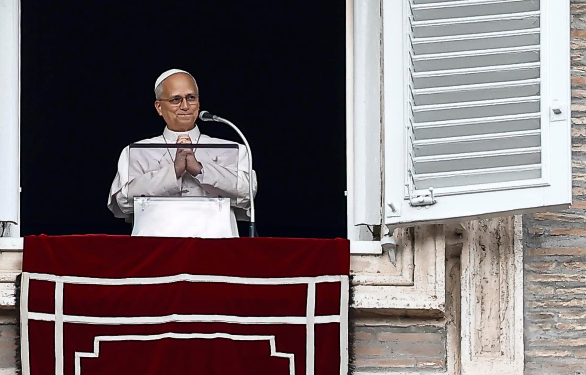 El papa León XIV reapareció en el rezo del ángelus en el Vaticano