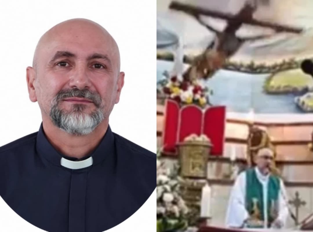 Sacerdote murió en plena misa transmitida en vivo en Ecuador: una enorme cruz de madera se desplomó sobre él ante los feligreses