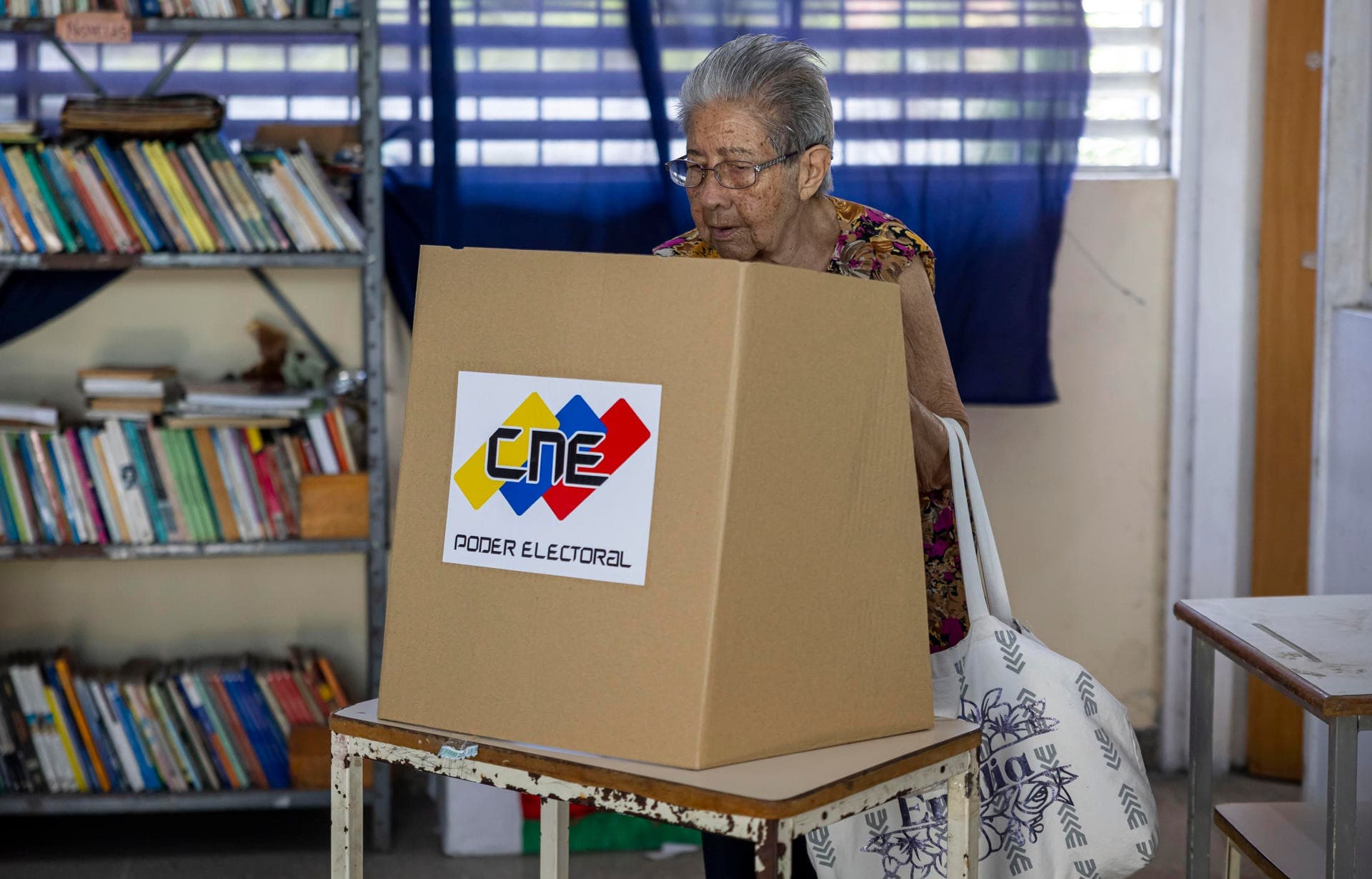 Chavismo hace segunda elección de proyectos con Delcy Rodríguez como presidenta