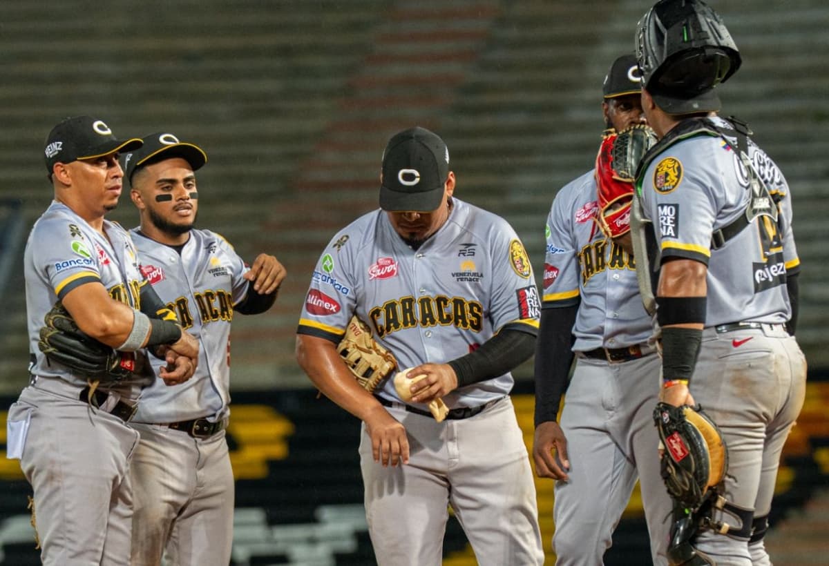 Leones venció a Caribes en Puerto La Cruz con rally en el octavo y puso fin a su racha negativa