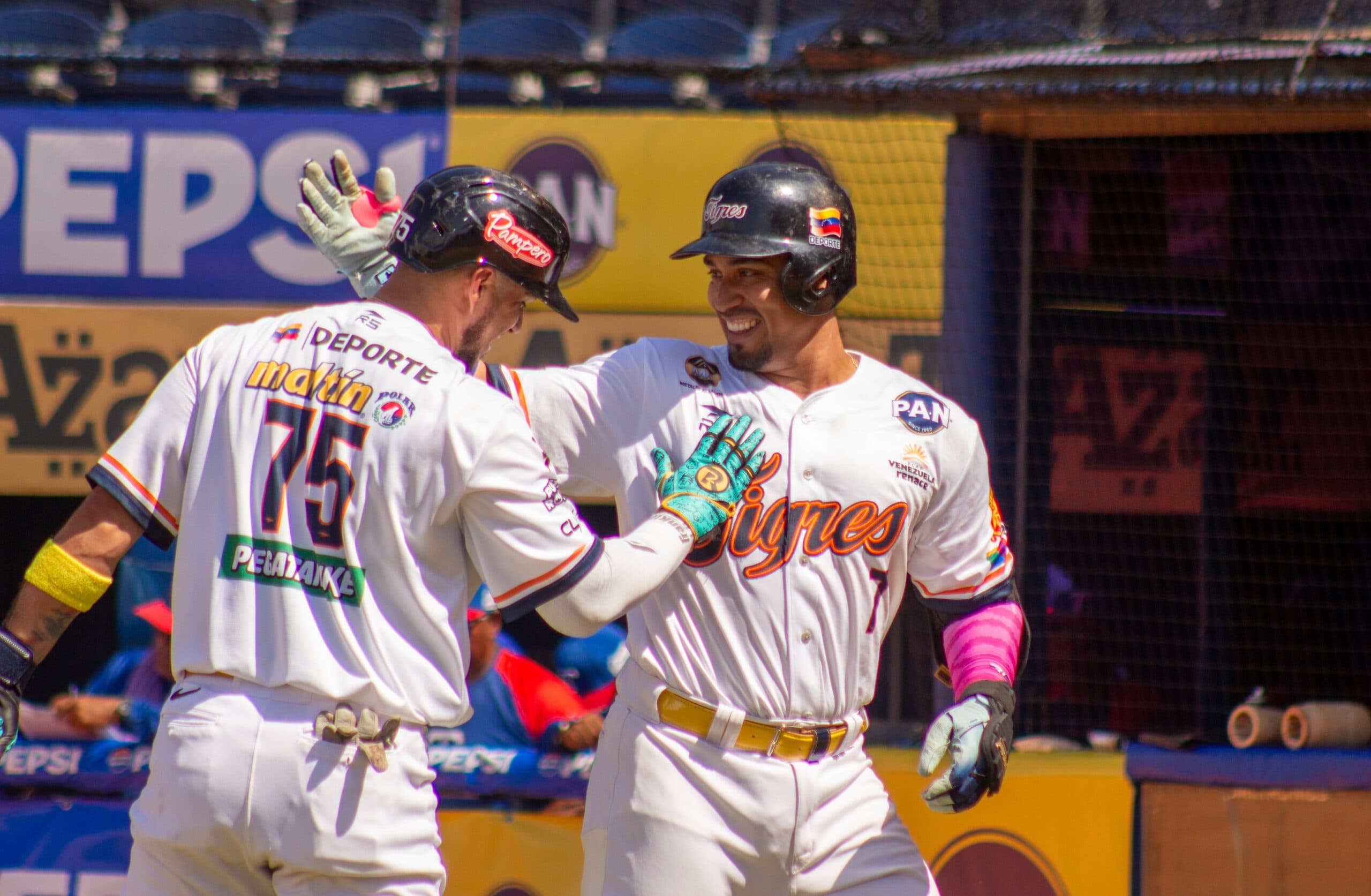 Los Tigres pegaron más fuerte en la primera semana y están en la cima