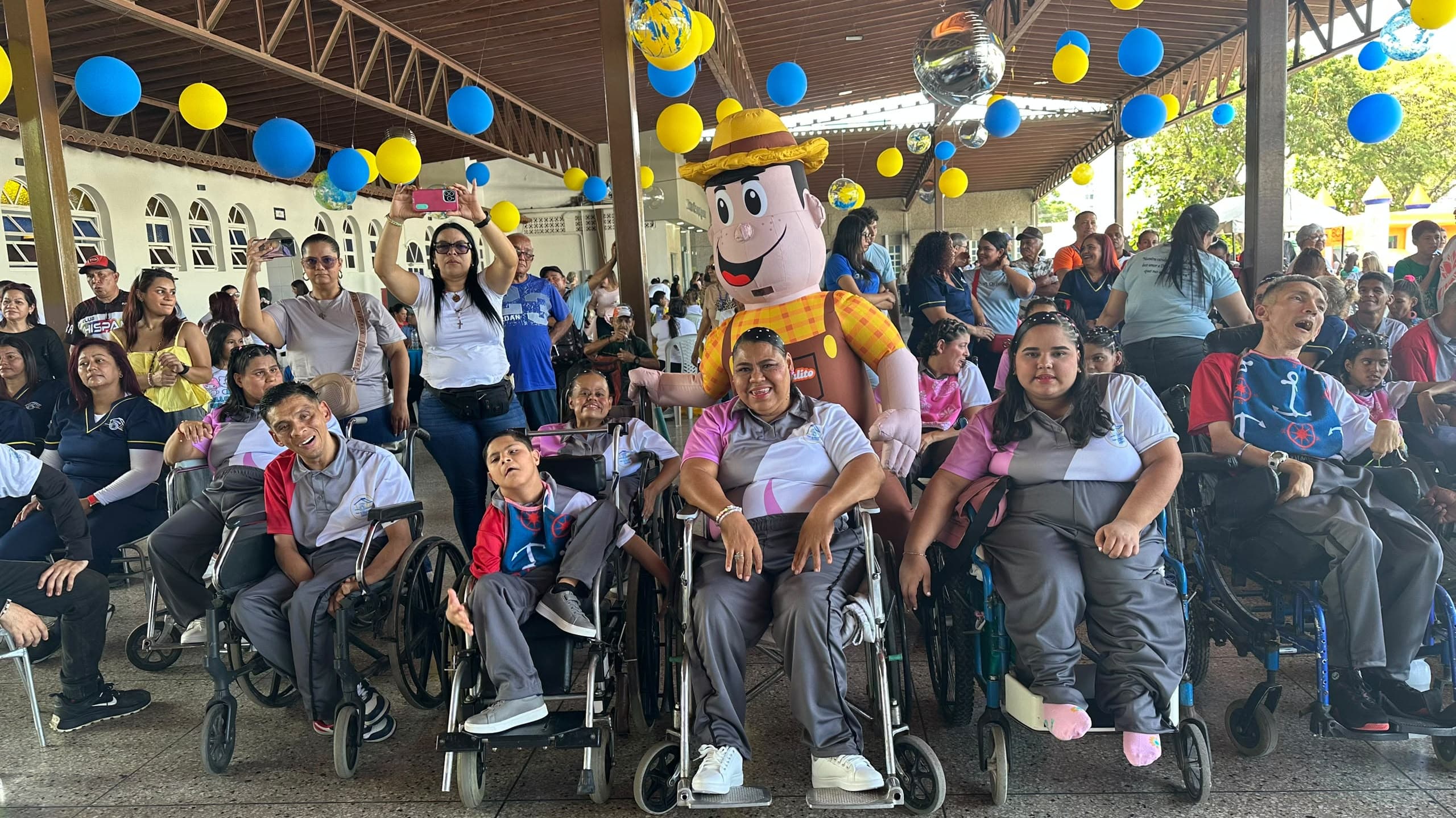 Con masiva asistencia y más de mil voluntarios, la Gran Verbena del Honim superó expectativas en Barquisimeto