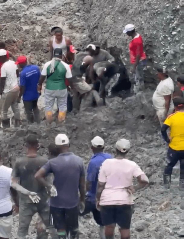 Deslizamiento de tierra en mina de oro artesanal en Nariño deja al menos nueve muertos