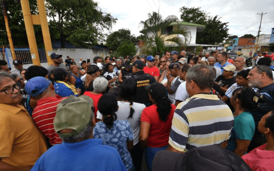 Vecinos del sur de Valencia protestaron por apagones de hasta siete horas