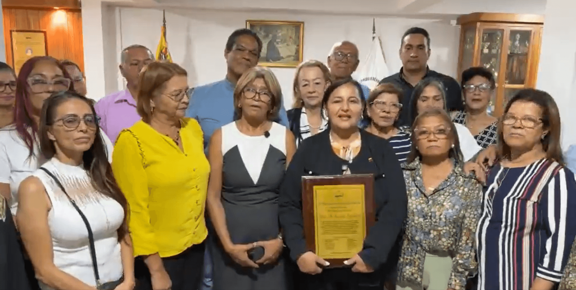 Gremio de enfermería entrega propuestas a Dinorah Figuera para encarar la emergencia humanitaria en el sector salud