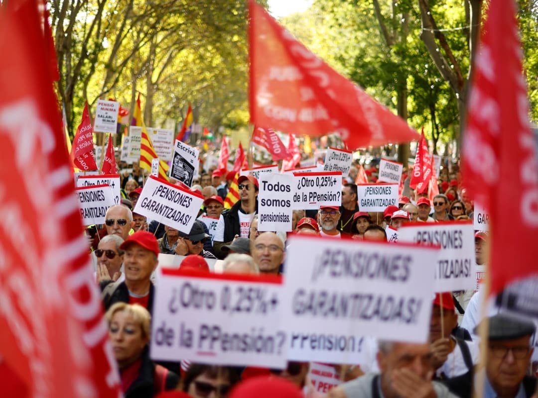 Unas 25.000 personas exigen en Madrid pensiones públicas dignas y rechazan privatización