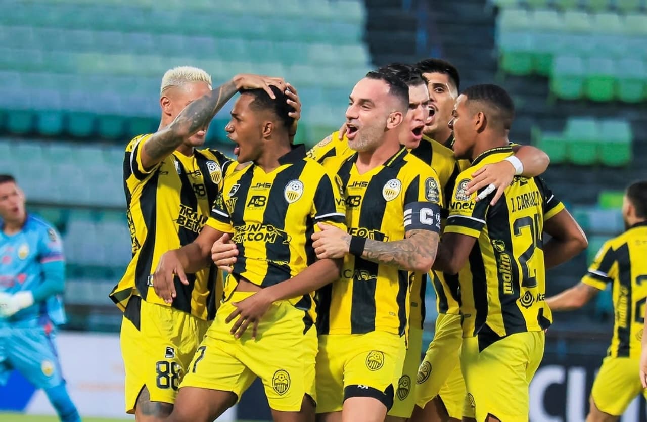 Táchira le gana el clásico a Caracas con un gol agónico de Jeferson Caraballo