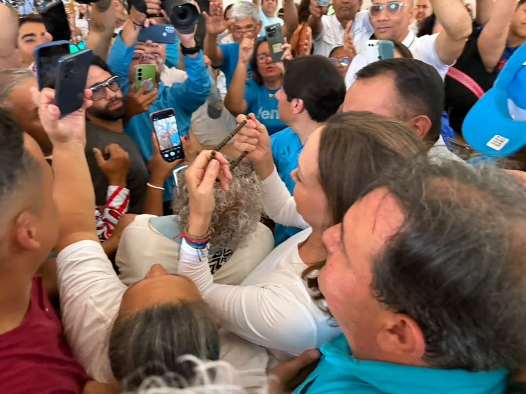 Las imágenes del regreso de María Corina Machado a Venezuela tras 10 meses fuera del país