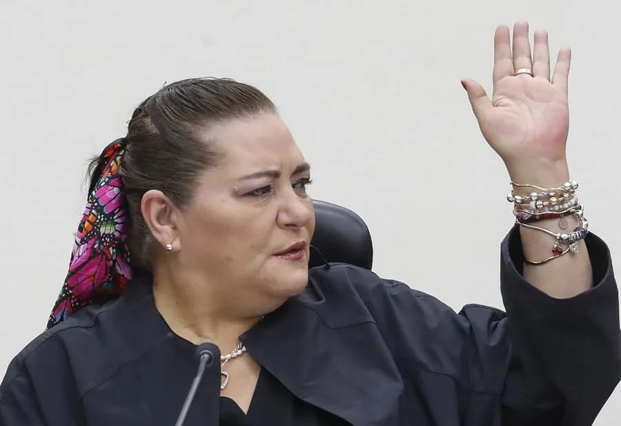 Presidenta del Instituto Electoral de México dejará el cargo por un escándalo de corrupción
