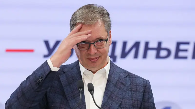 El líder serbio Aleksandar Vucic reconoce la derrota electoral ante un movimiento de protesta liderado por estudiantes