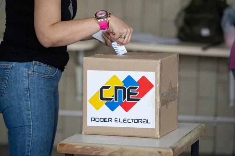 ONGs en Venezuela proponen elecciones generales para recuperar democracia