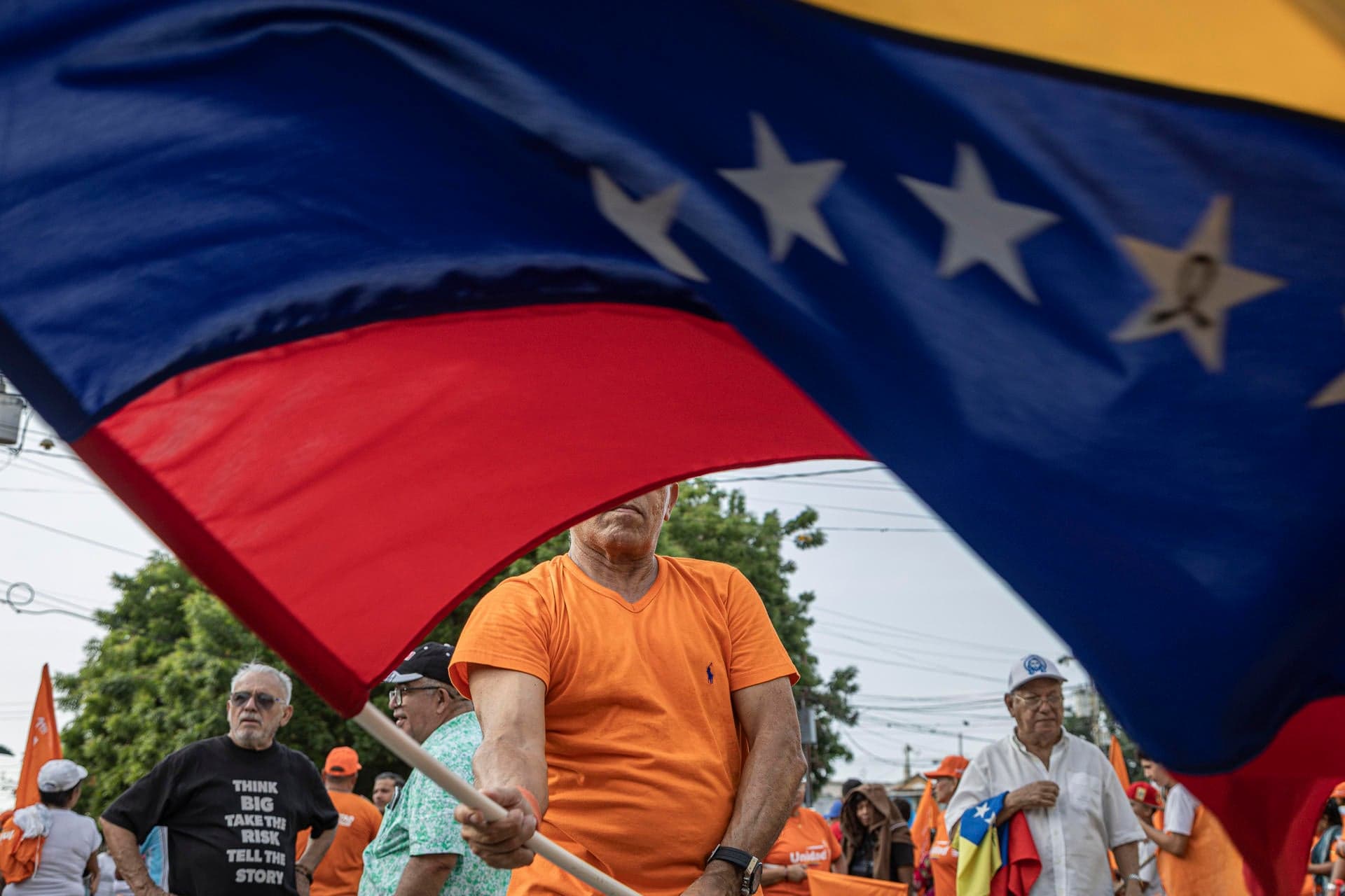 Regreso a Venezuela: Tres políticos enfrentan la dura realidad económica