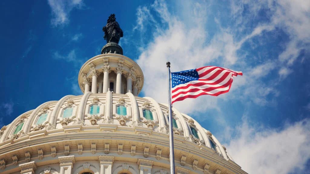 Últimos Logros en el American Dream and Promise Act: ¡Una Firma Más Necesaria!