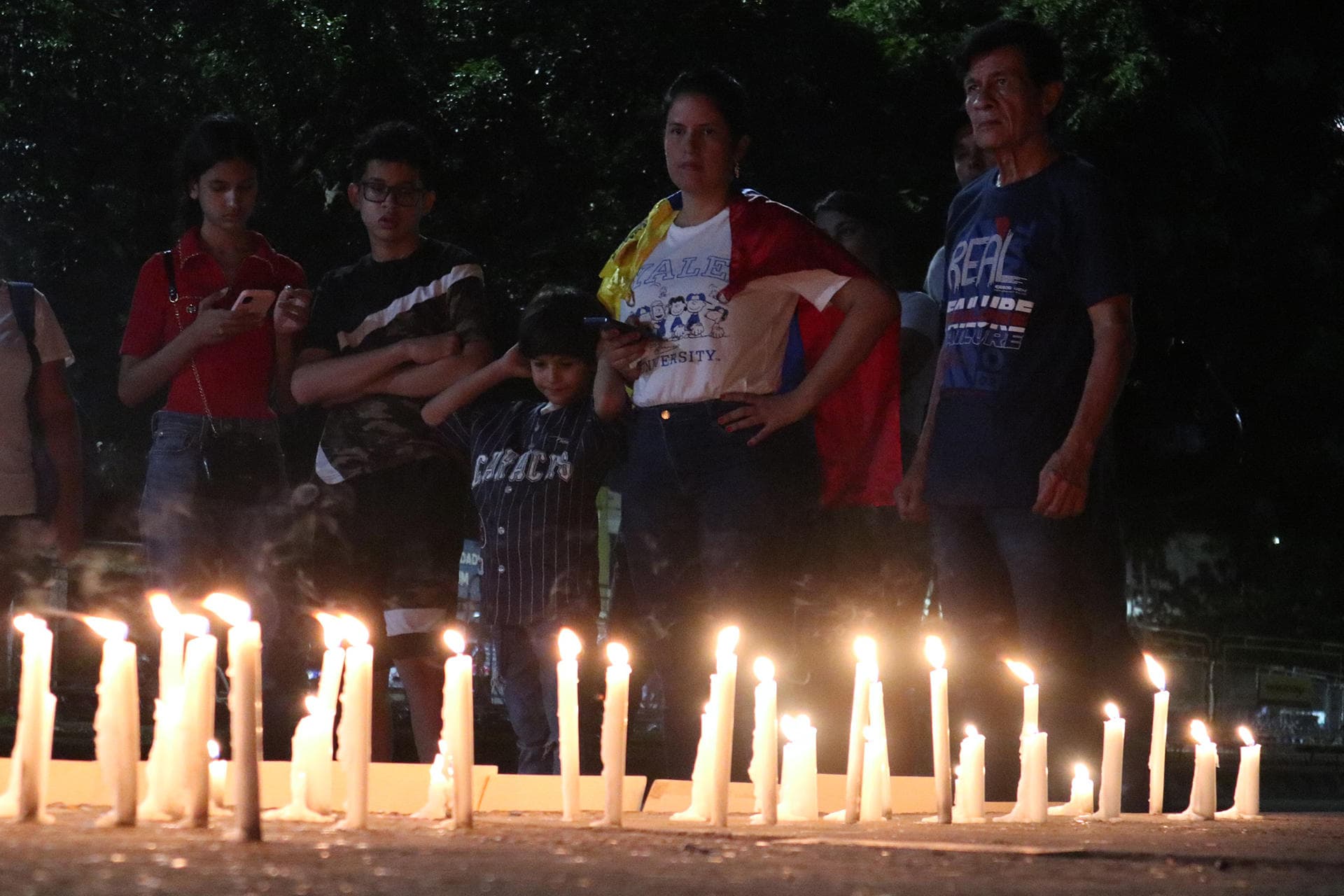 El País: Los presos venezolanos que se enteraron una semana después de la caída de Maduro