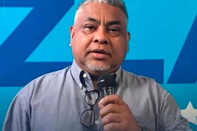 María Corina Machado rinde homenaje a Luis Enrique Camacaro en su prisión