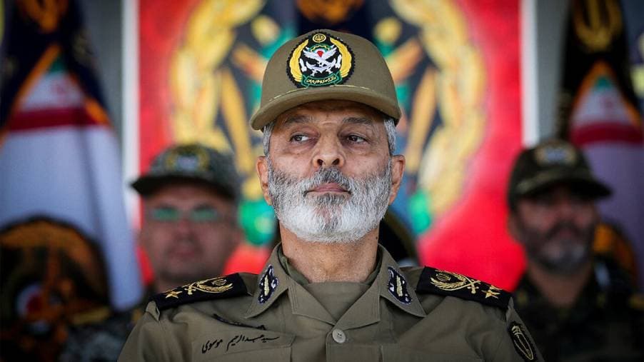 Irán cambia su estrategia militar a ofensiva amid creciente tensión con EE.UU.