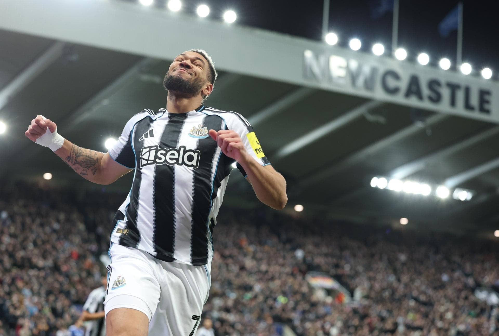 Newcastle United Avanza a Octavos de Final de la Champions League