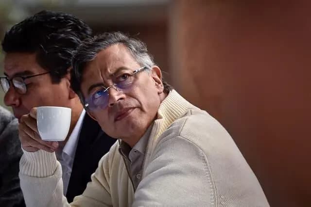 Gustavo Petro se Reúne con Donald Trump: Un Encuentro Clave para Colombia y Venezuela