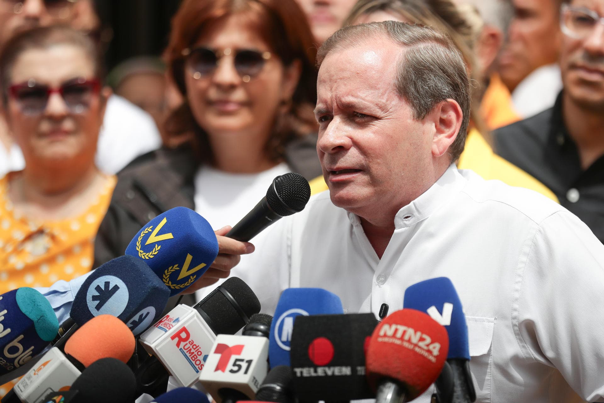 Guanipa critica aumento salarial de Delcy Rodríguez como una farsa