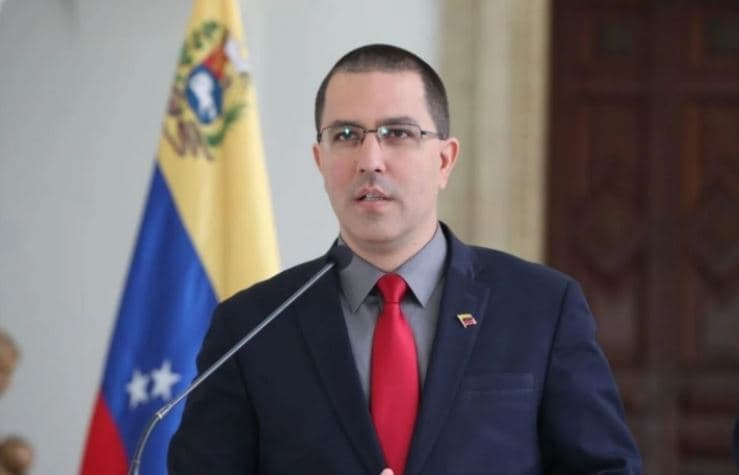 Arreaza defiende El Helicoide y califica de 'feroz' la presión internacional
