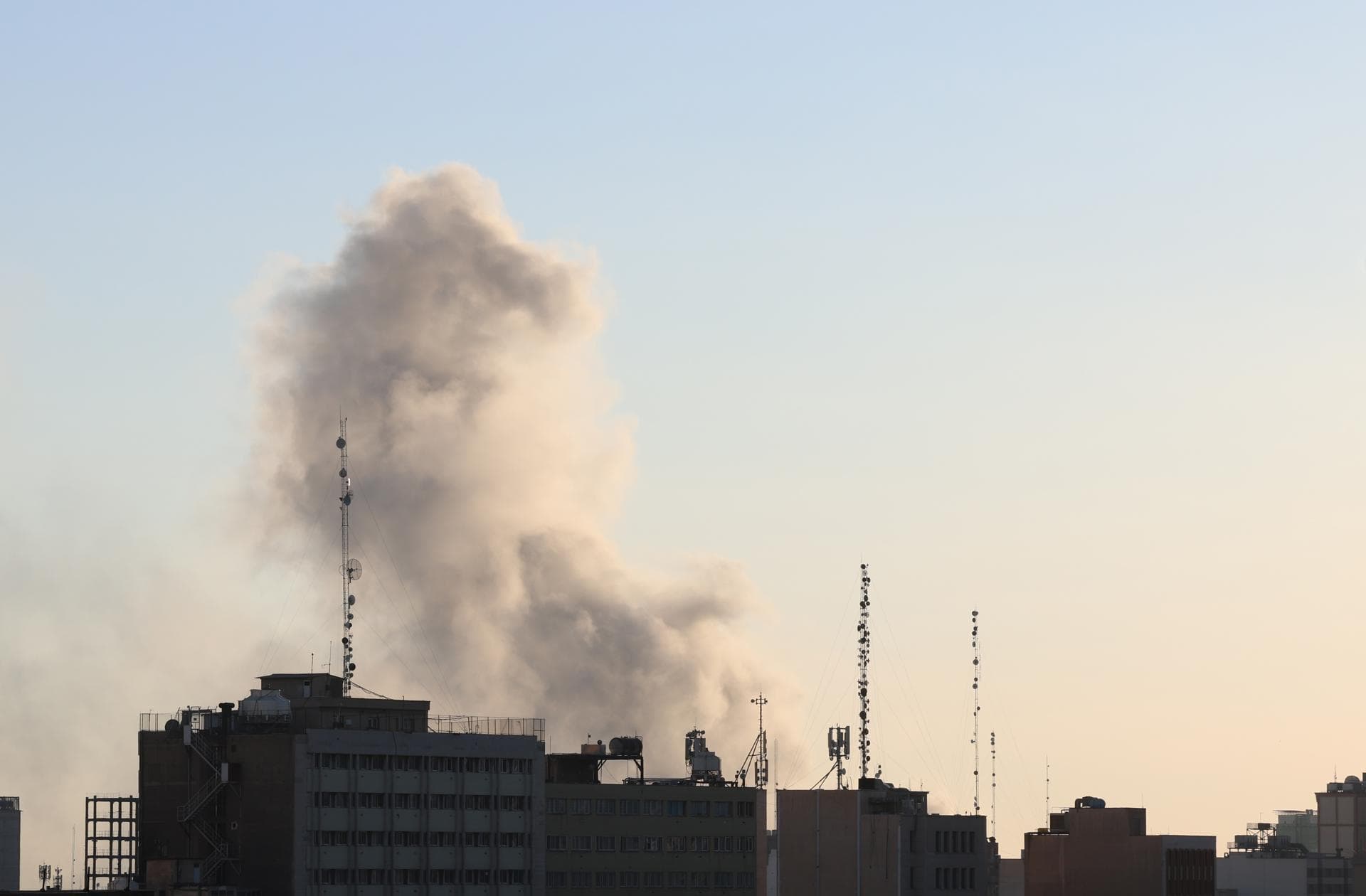 Irán se prepara para una prolongada guerra: implicaciones globales