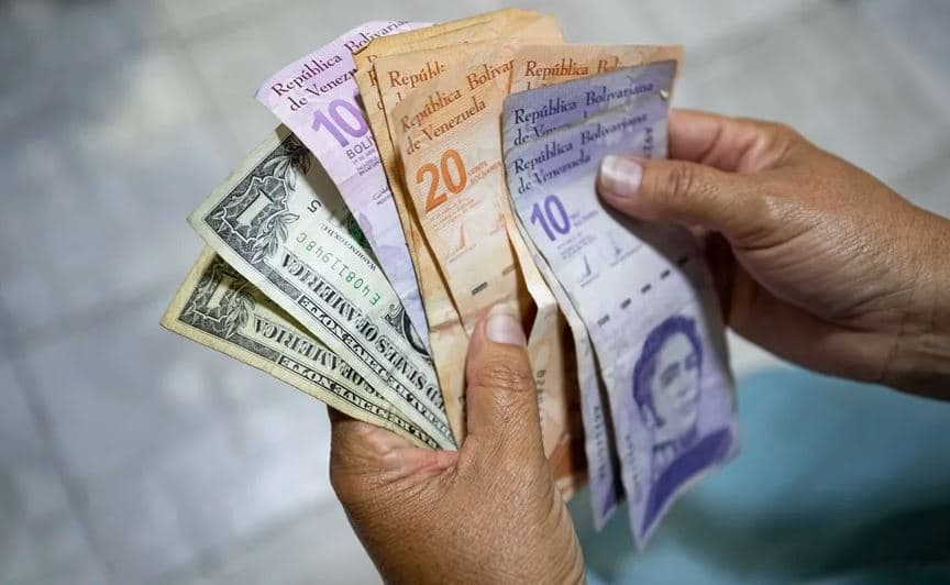 El Dólar BCV Sube y el Euro se Acerca a los 900 Bolívares