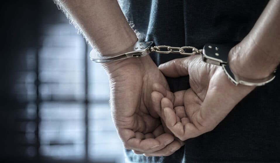 Detenido por Parálisis de Piernas a Su Pareja en Cumaná: Un Caso de Violencia de Género