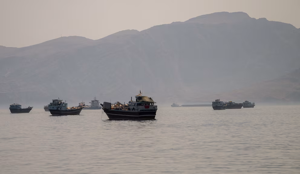 La OTAN exige a Irán proteger la navegación en el estrecho de Ormuz