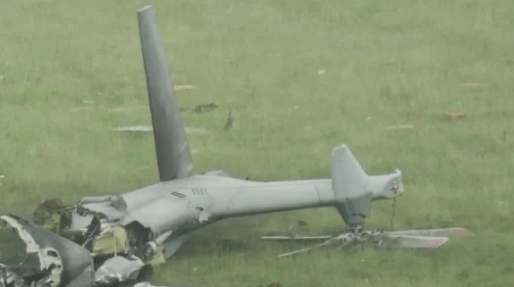 Tragedia en Inglaterra: Helicóptero de la Marina Real británica se estrella y causa tres muertes