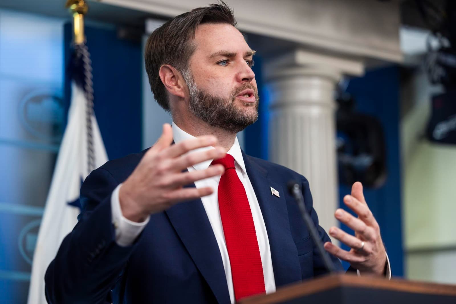 JD Vance estimó que Donald Trump lo respaldaría si se presenta a la presidencia de EEUU