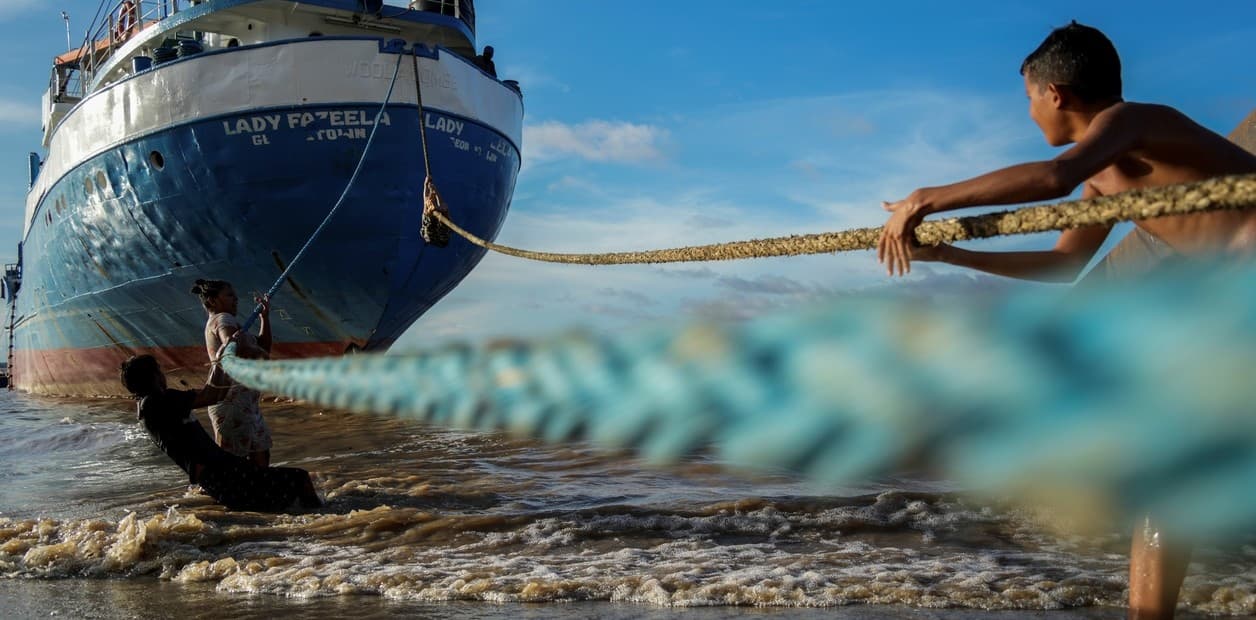 Un Pequeño País Sudamericano Transforma su Economía con Riquezas Marinas
