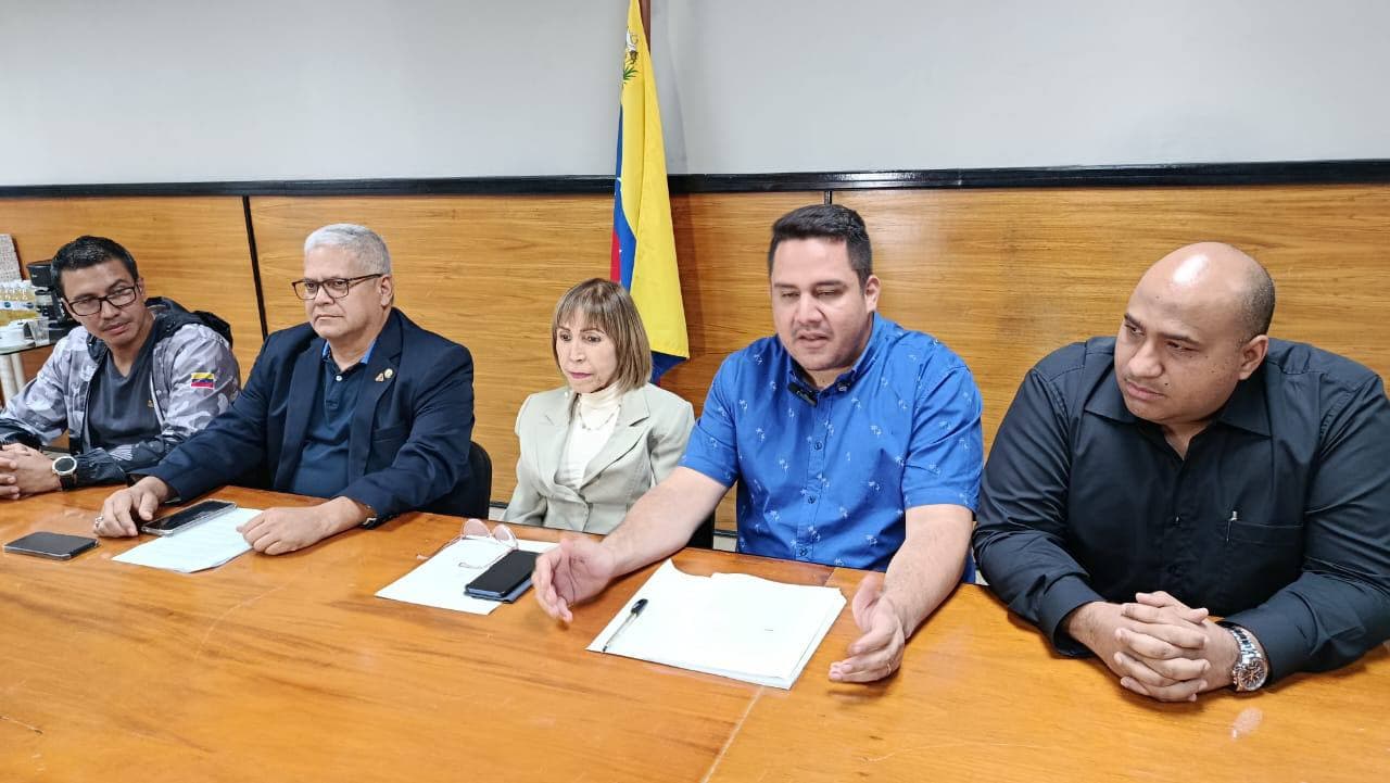 Seis gremios se unen en el 'Convenio Caroní' para combatir la voracidad fiscal