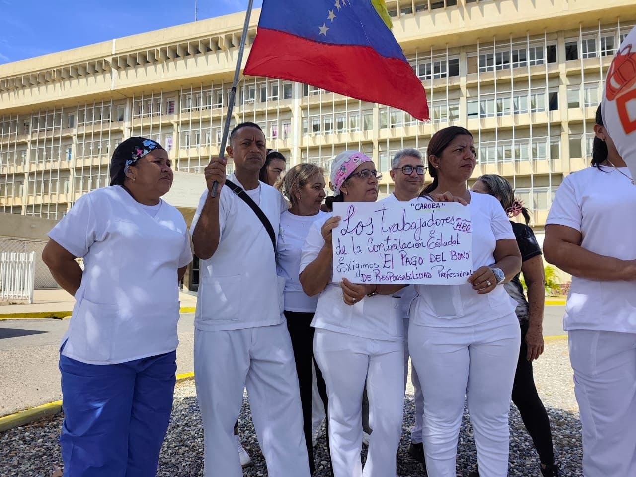 Protestas en Lara: Trabajadores de salud exigen pago de bono justo