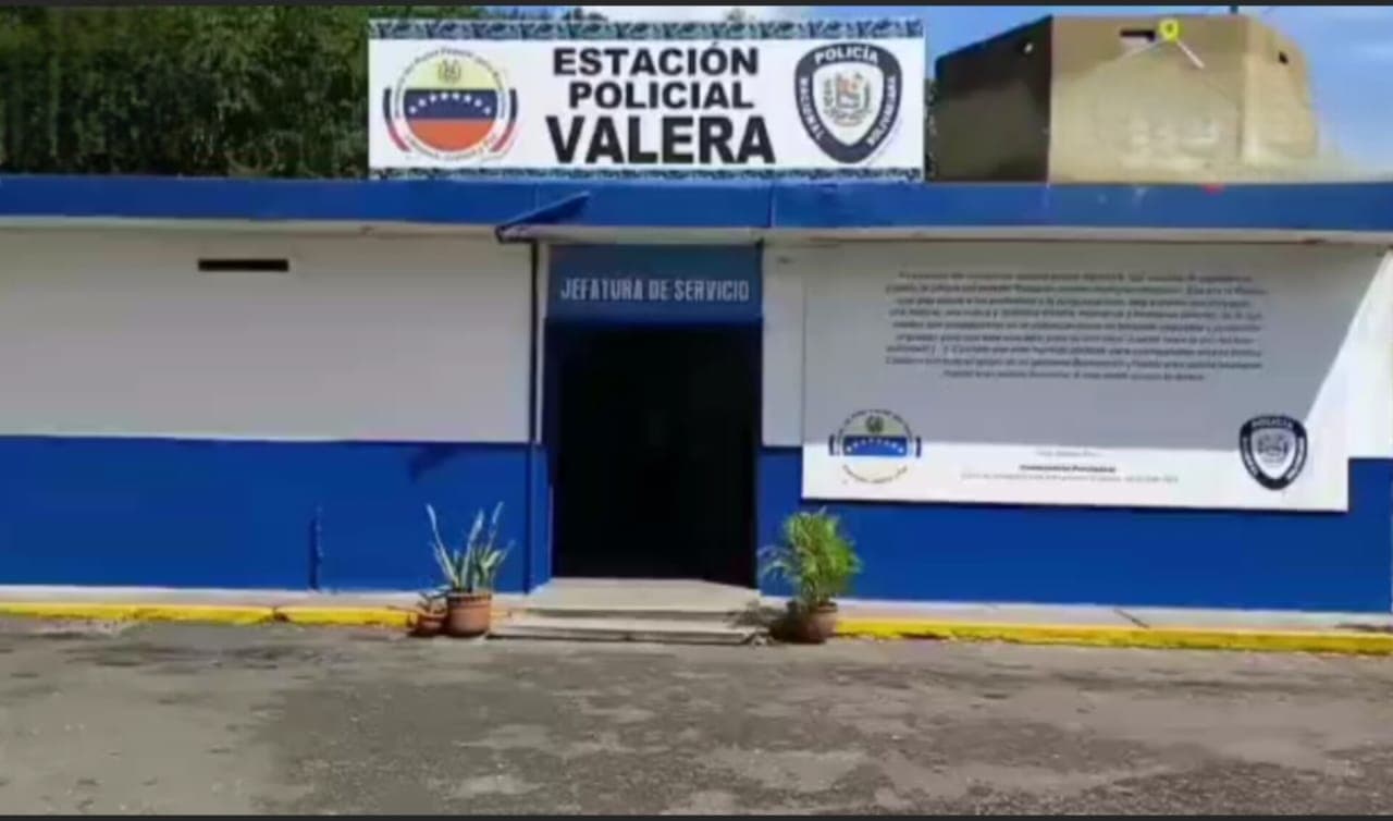 Detención Arbitraria de Periodista por Informar sobre Escasez de Gasolina