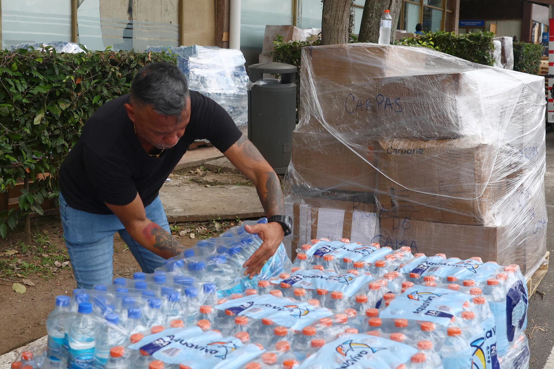 Ayuda humanitaria: Más de 140 gandolas partieron de Táchira hacia sismos
