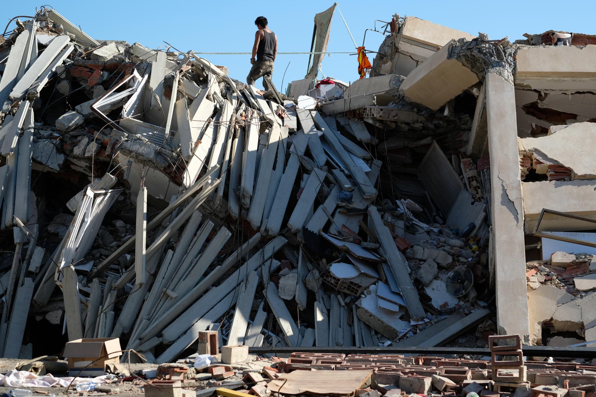 Terremotos en Venezuela complican el regreso de migrantes ansiosos