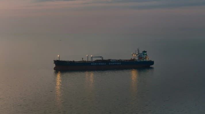 Ucrania Impacta 12 Petroleros Rusos en el Mar de Azov: Nuevos Desafíos Geopolíticos