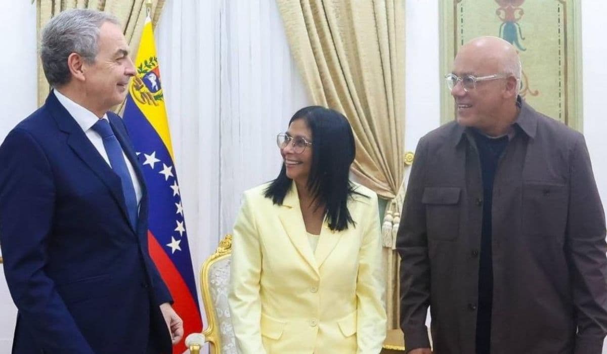 Delcy Rodríguez y su ofensiva contra Víctor de Aldama: El respaldo chavista