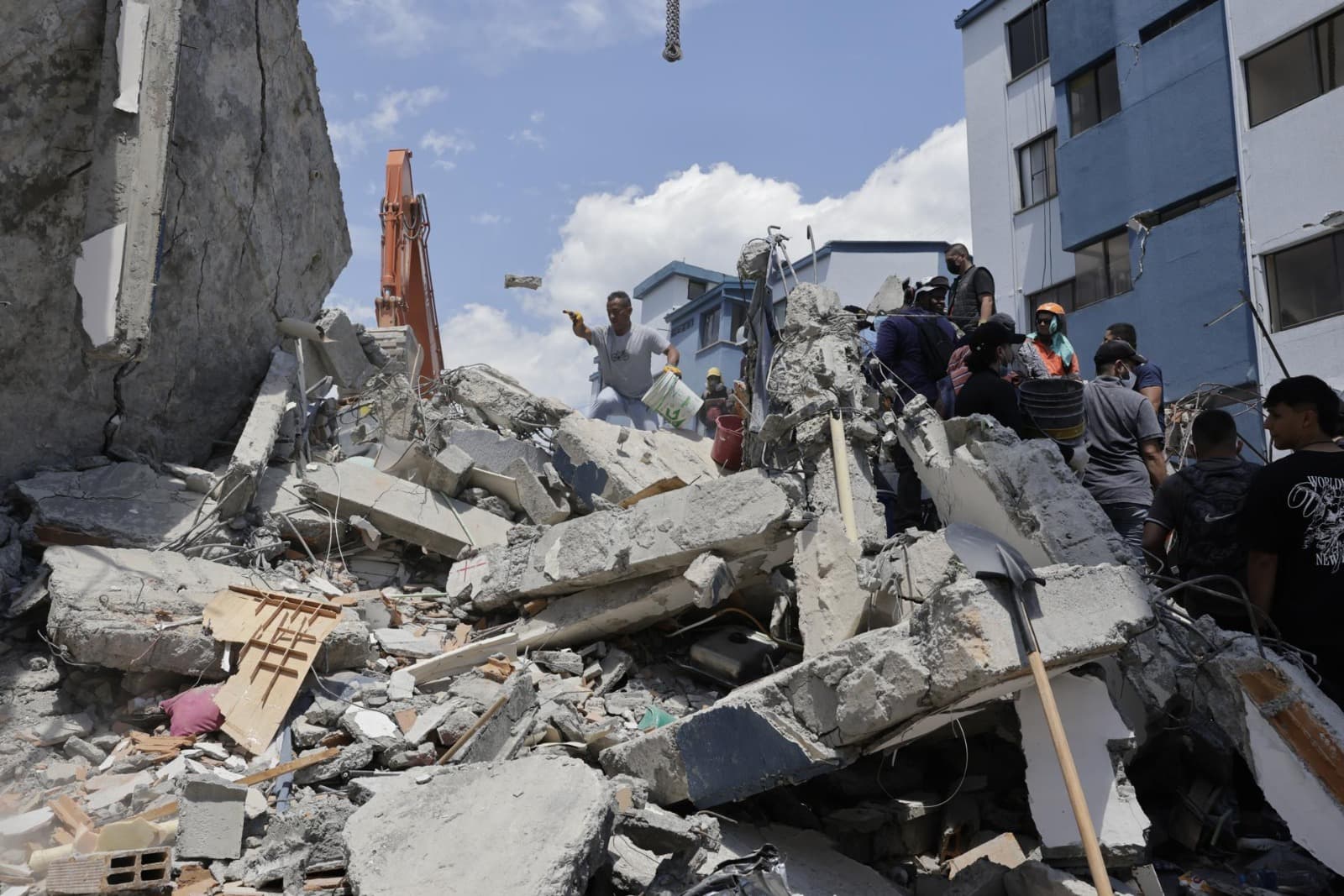 EEUU envía ayuda a Colombia tras devastador terremoto