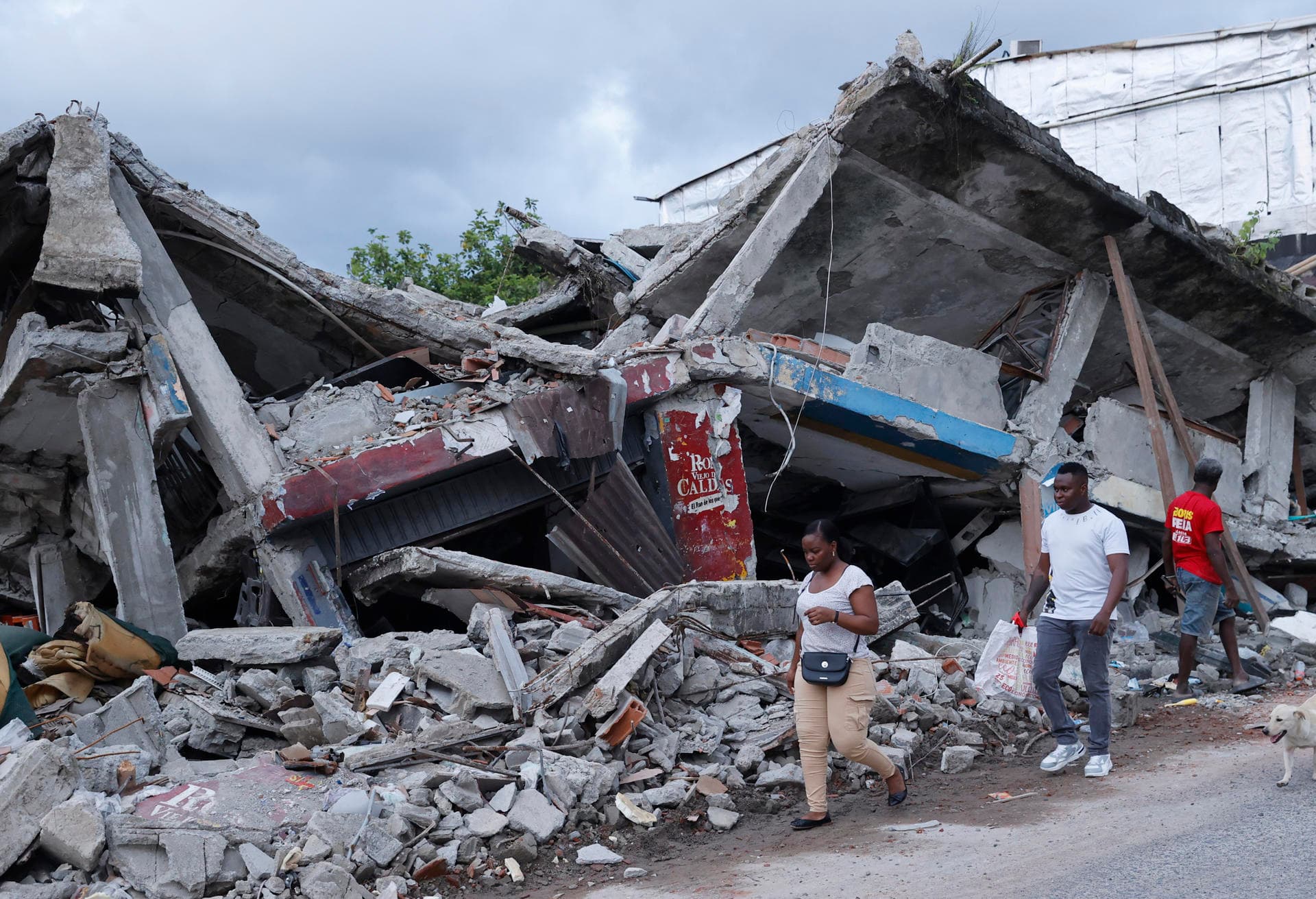 Colombia enfrenta devastación tras terremoto de 7,4: 281 muertos y miles de heridos