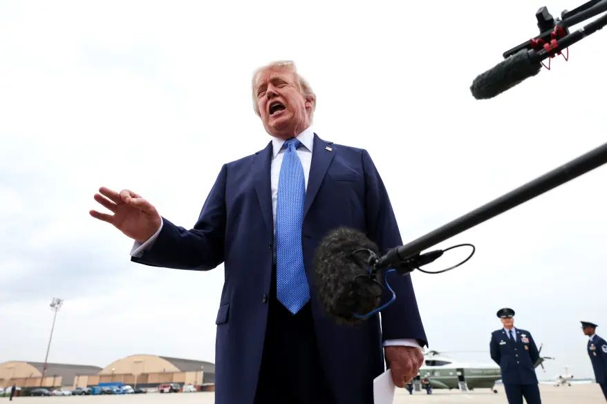 Trump minimiza preocupaciones sobre marineros del USS Abraham Lincoln